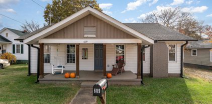 609 E A  Street, Newton
