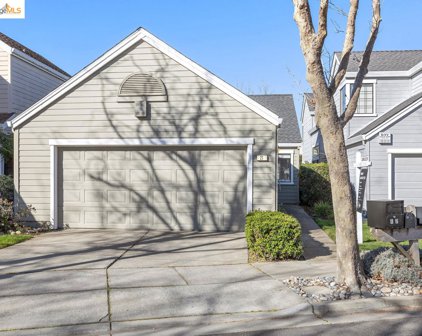 21 Brehaut Ct, Alameda
