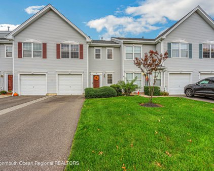 102 Wood Duck Court Unit 1000, Freehold