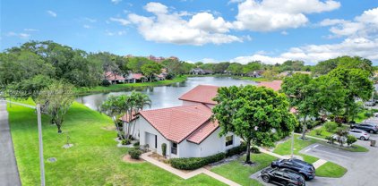 606 Deer Creek Lake Point North Ln, Deerfield Beach