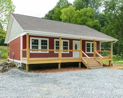 414 N Lakeside  Drive, Hendersonville