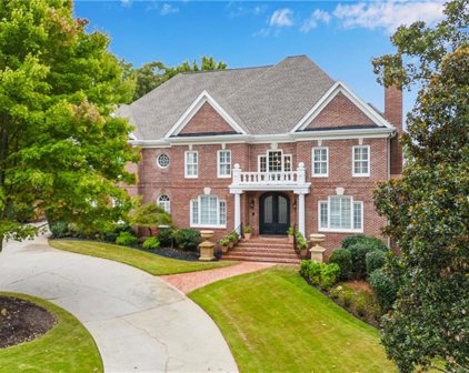 8400 Sentinae Chase Drive, Roswell