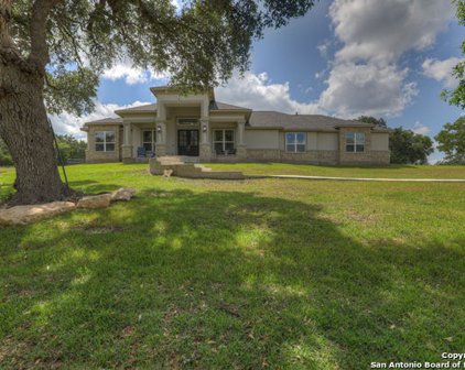 1074 Kings Cove Dr, Canyon Lake