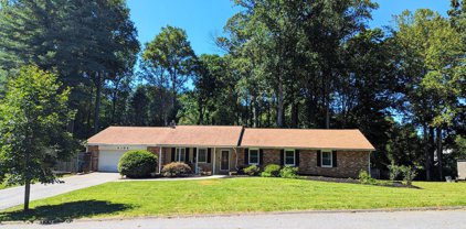 6109 Oak Hill Dr, Sykesville