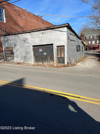 703 Henry Clay St, Shelbyville