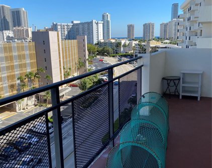 401 Golden Isles Dr Unit #813, Hallandale Beach