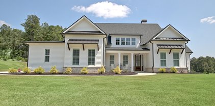 475 Discovery Lake Drive, Fayetteville