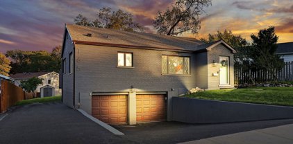 165 Hickory Street, Mundelein