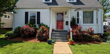 2908 Meadow Ln, Falls Church