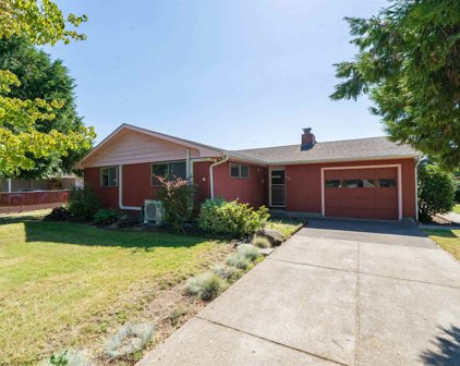 170 Hollister St, Stayton