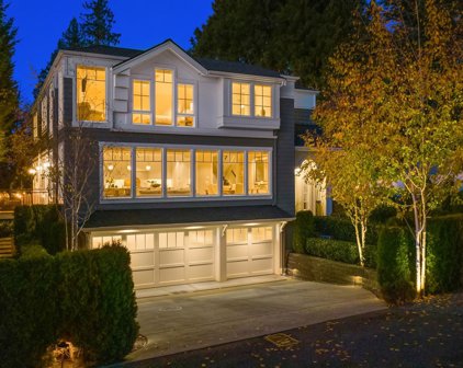 9218 NE 38th Street, Yarrow Point