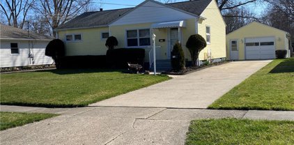 712 Maple Street, Ravenna