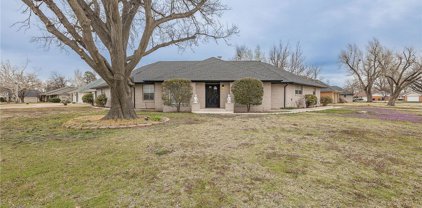 9800 Lakeshore Drive, The Village