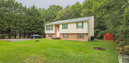 471 Wrights Ln, Essex