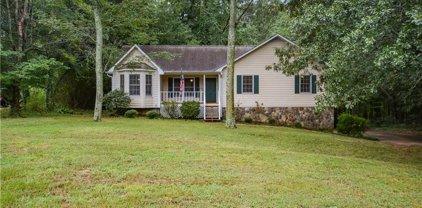 423 Creek Run Drive, Woodstock