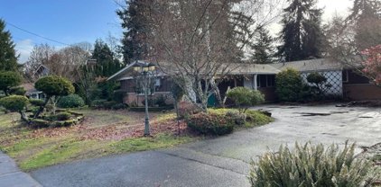 5818 86th Street SW, Lakewood