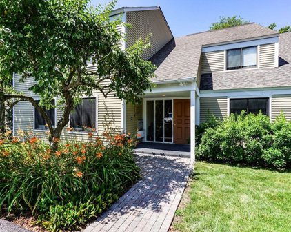 27 Concord Greene Unit 7, Concord