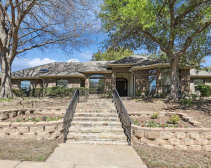 2722 Country Valley  Road, Garland