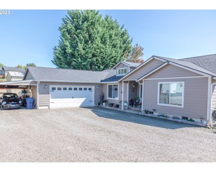 454 N DOGWOOD ST, Coquille