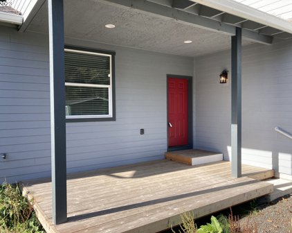 151 S HARBOR ST, Rockaway Beach