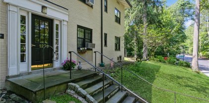 1279 California Road Unit #B2, Eastchester