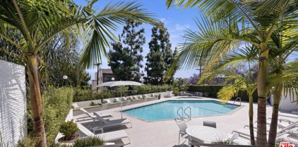 8787  Shoreham Dr Unit B1, West Hollywood