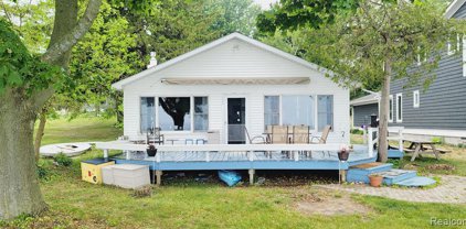 8136 LAKESHORE, Burtchville Twp