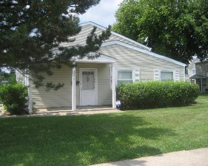 334 David Court Unit #A, Bartlett