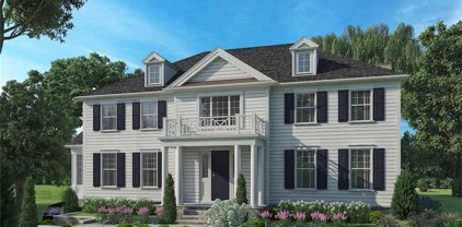 149 Circle Drive, Manhasset