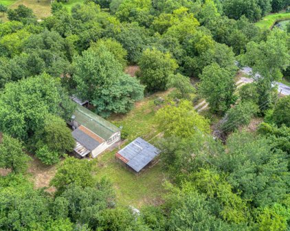 14301 N Anderson Road, Jones