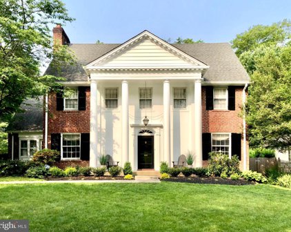 7100 Meadow Ln, Chevy Chase
