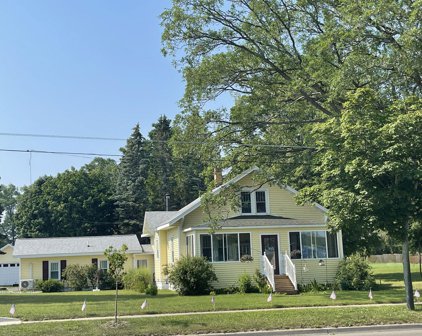 721 Colby Street, Whitehall