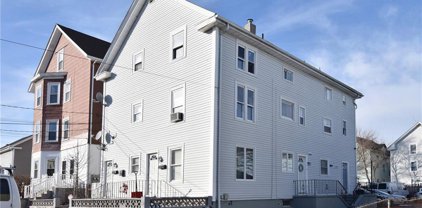 208 Japonica  Street, Pawtucket
