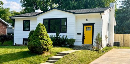 4626 Glasgow Dr, Rockville