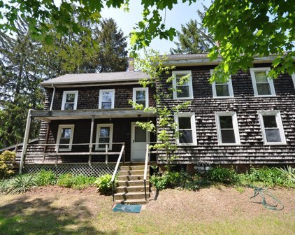 183-185 Alden St, Ashland