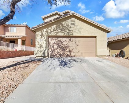 688 W Amber Sun, Green Valley