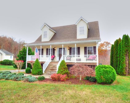 176 Oakview Road, Monroe