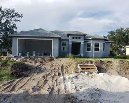 2710 51st Street SW, Lehigh Acres