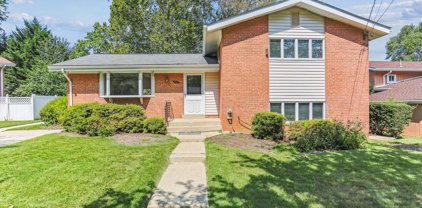 6313 Carnegie Dr, Bethesda