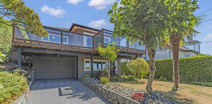 1374 21st Street, West Vancouver