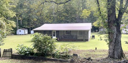 7905 Turnpike Rd, Summersville