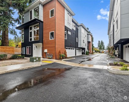 2808 NE 12th Street, Renton