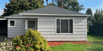 1528 30th Av, Salem