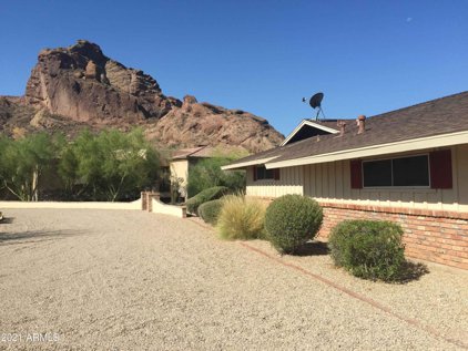 6040 N Camelback Manor Drive, Paradise Valley