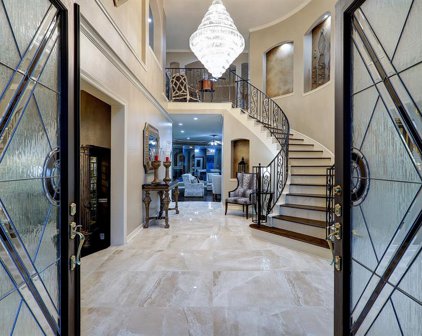 8218 Forest Gate Drive, Sugar Land