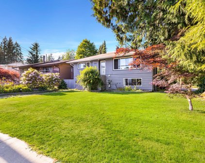1582 Ross Road, North Vancouver