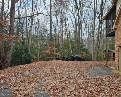 7 Knoll Ct, Stafford
