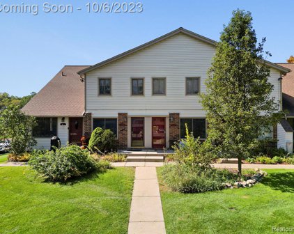 7210 BLUEWATER Unit 147, Village Of Clarkston
