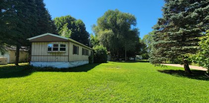 2715 Dale Drive, Six Lakes