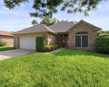 334 Olympia Fields St, Meadowlakes